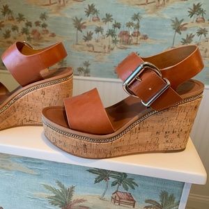 NEW Franco Sarto tan Wedges Size 8M